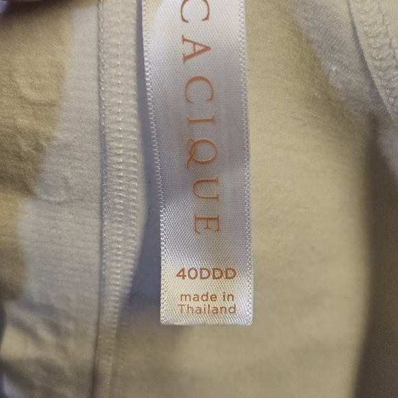 Cacique White Wireless Bra - Picture 3 of 6